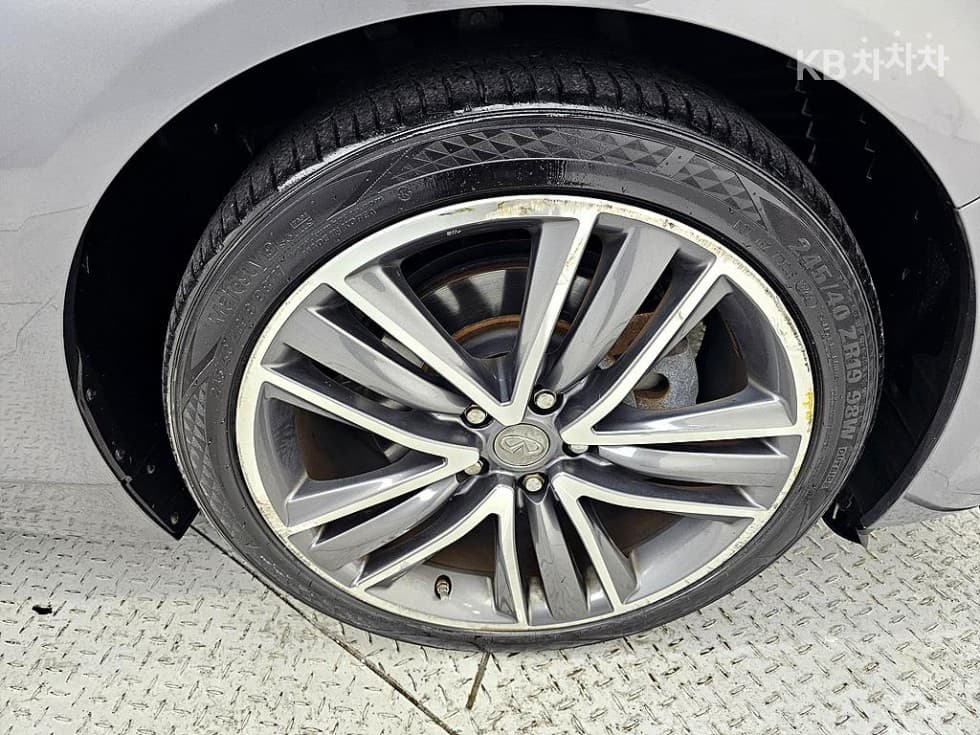 Местен피니티 Q502.2d Premium - 20