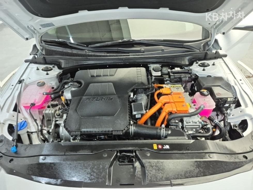 Хюндай The New (фейслифт) Avante (Elantra) Хибрид (CN7)1.6 HEV Inspiration - 5