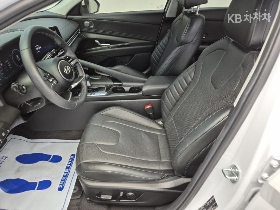 Хюндай The New (фейслифт) Avante (Elantra) Хибрид (CN7)1.6 HEV Inspiration - 11