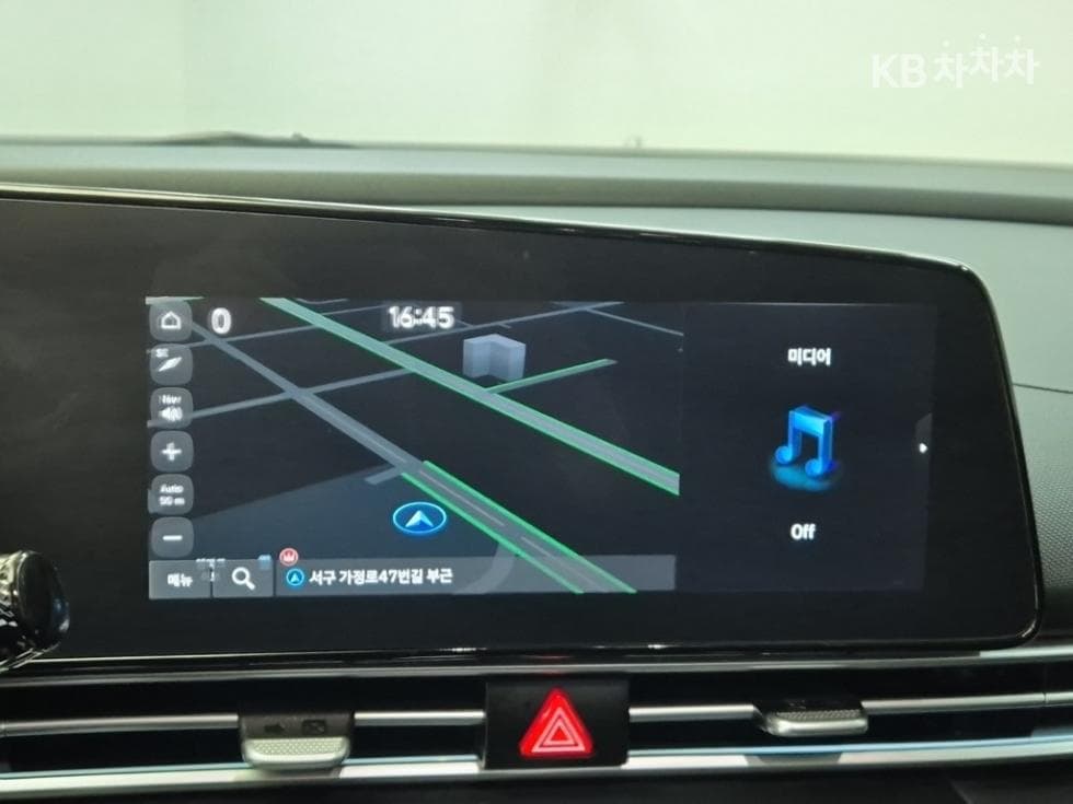 Хюндай The New (фейслифт) Avante (Elantra) Хибрид (CN7)1.6 HEV Inspiration - 13