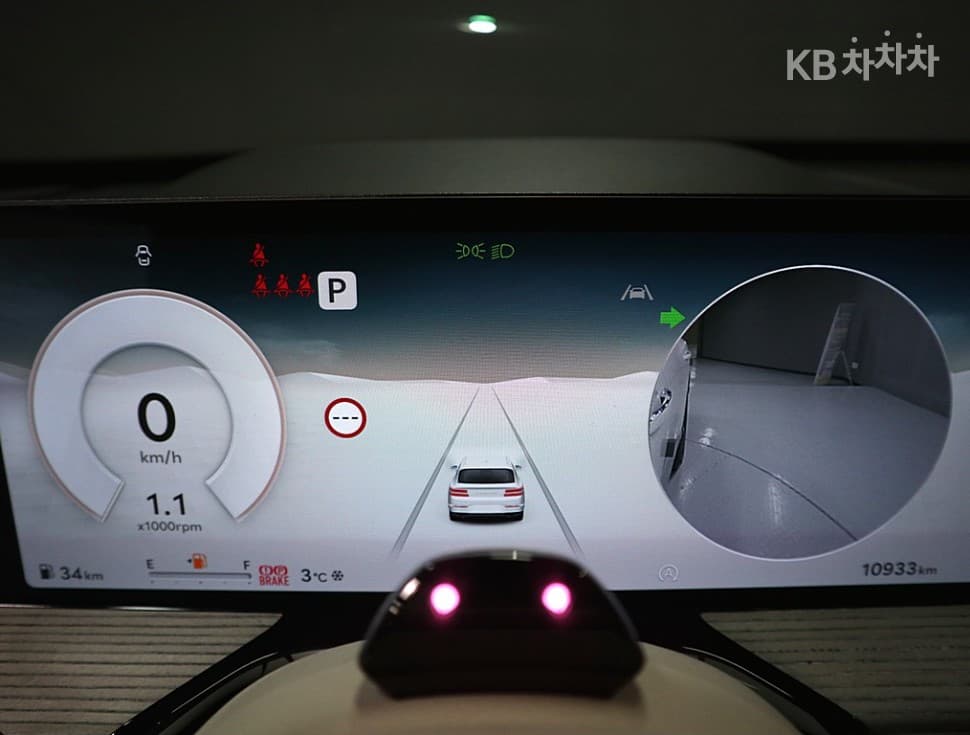 Genesis GV802.5 Turbo Gasoline AWD - 7