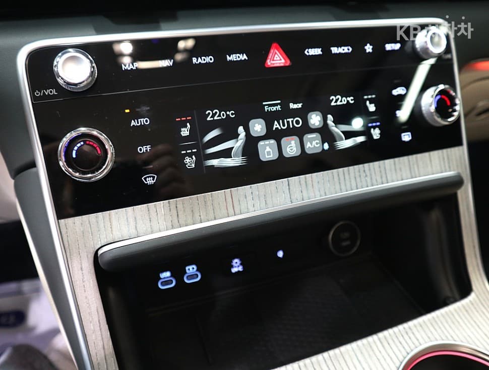 Genesis GV802.5 Turbo Gasoline AWD - 12