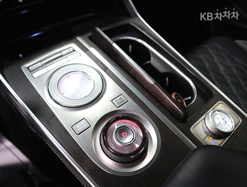 Genesis GV802.5 Turbo Gasoline AWD - 12