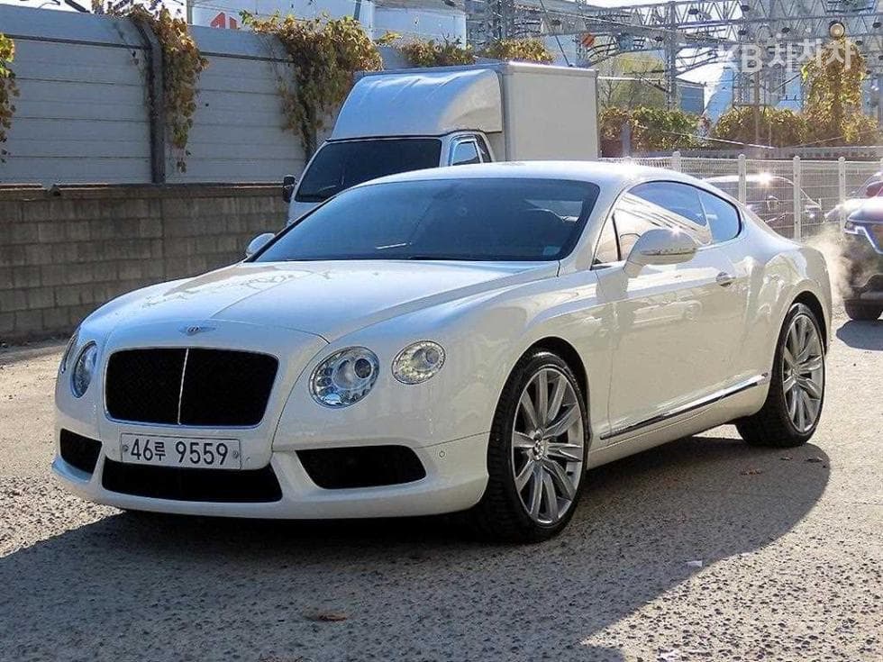 벤틀리 New 컨티넨탈 GT V8 4.0 Standard - Image 1