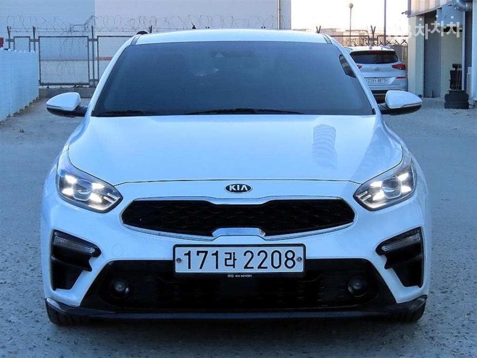 Kia All New K31.6 Gasoline Prestige