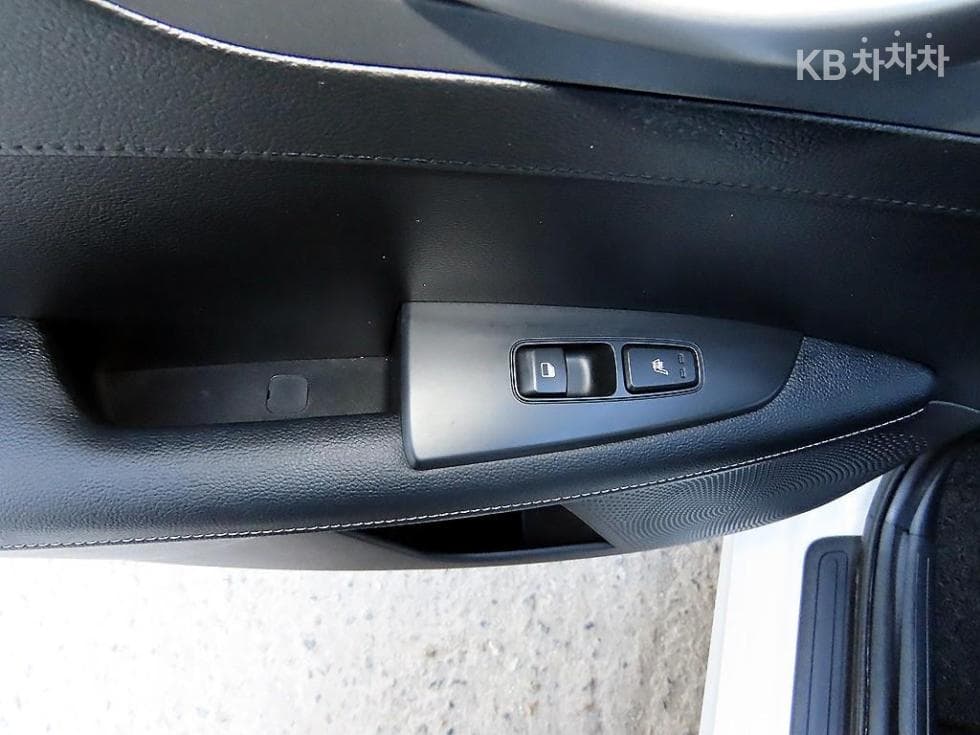 Kia All New K31.6 Gasoline Prestige - 18