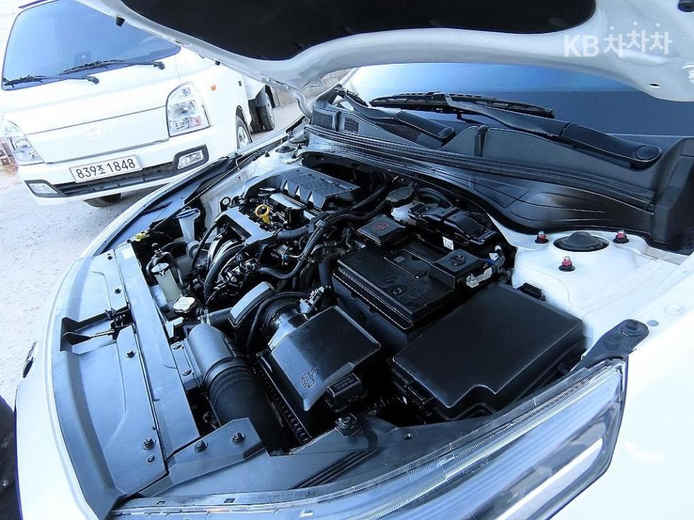 Kia All New K31.6 Gasoline Prestige - 19