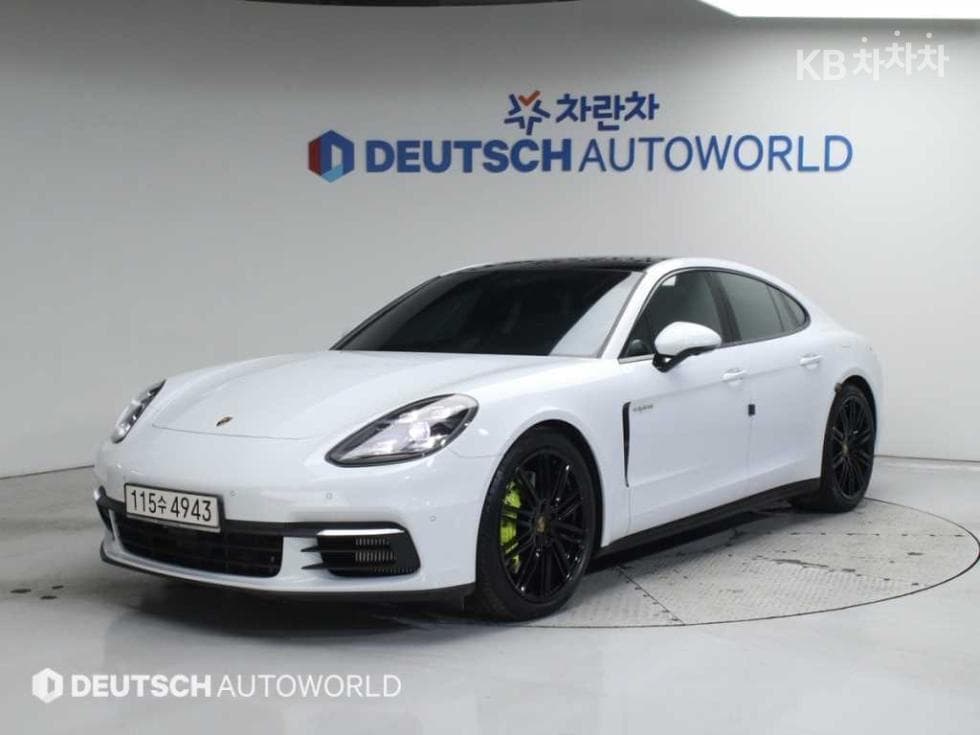 Porsche 파나메라 (971) 2.9 4 E-Hybrid Standard - Image 1