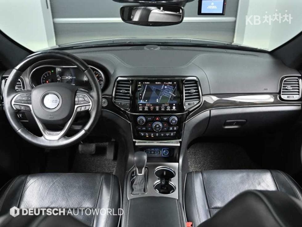 지프 그랜드 체로키Нов 3.6 V6 오버랜드 WK2 - 7