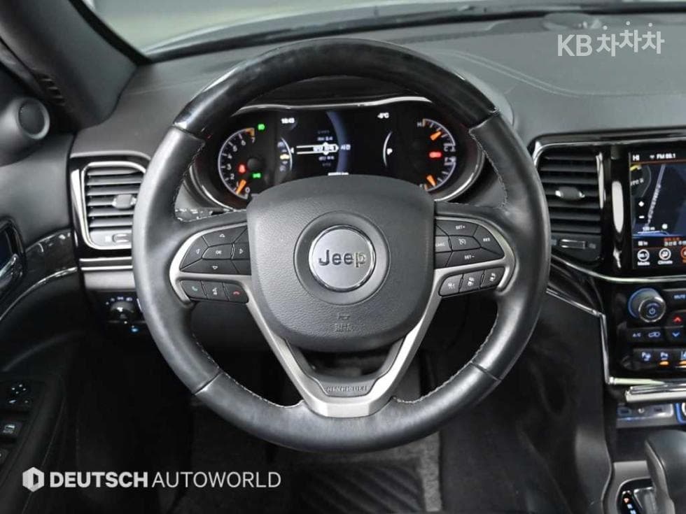 지프 그랜드 체로키Нов 3.6 V6 오버랜드 WK2 - 13