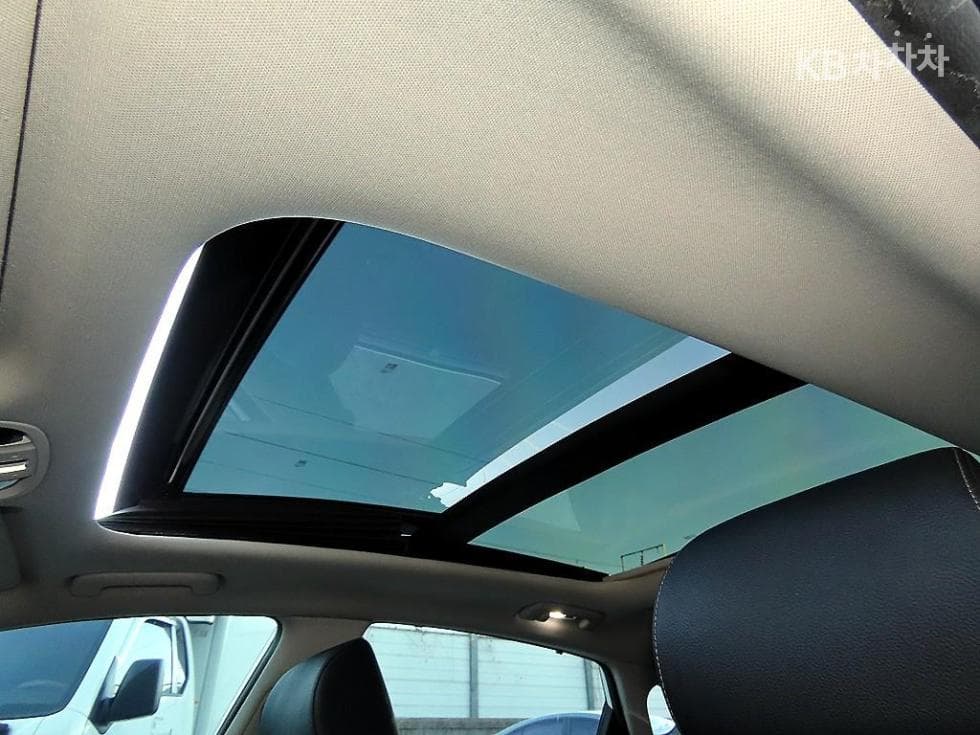 Kia All New K73.0 LPi Prestige - 17