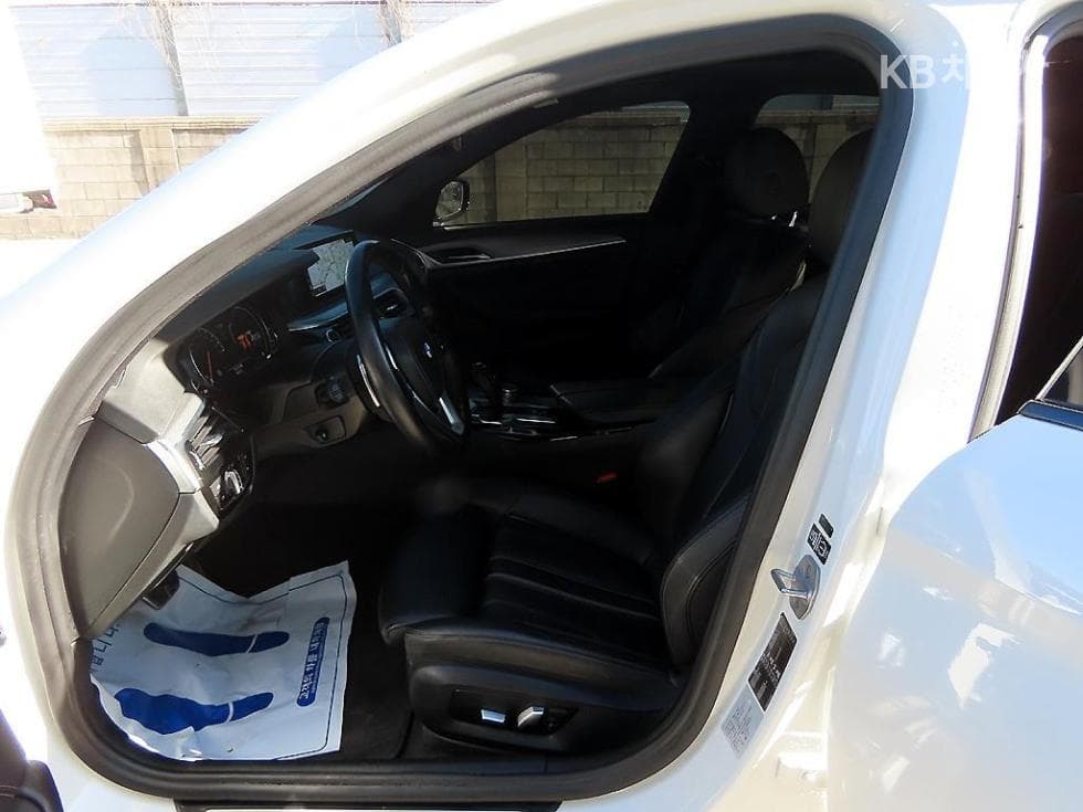 BMW 올New5 Series (G30)520d M Sport Plus - 5