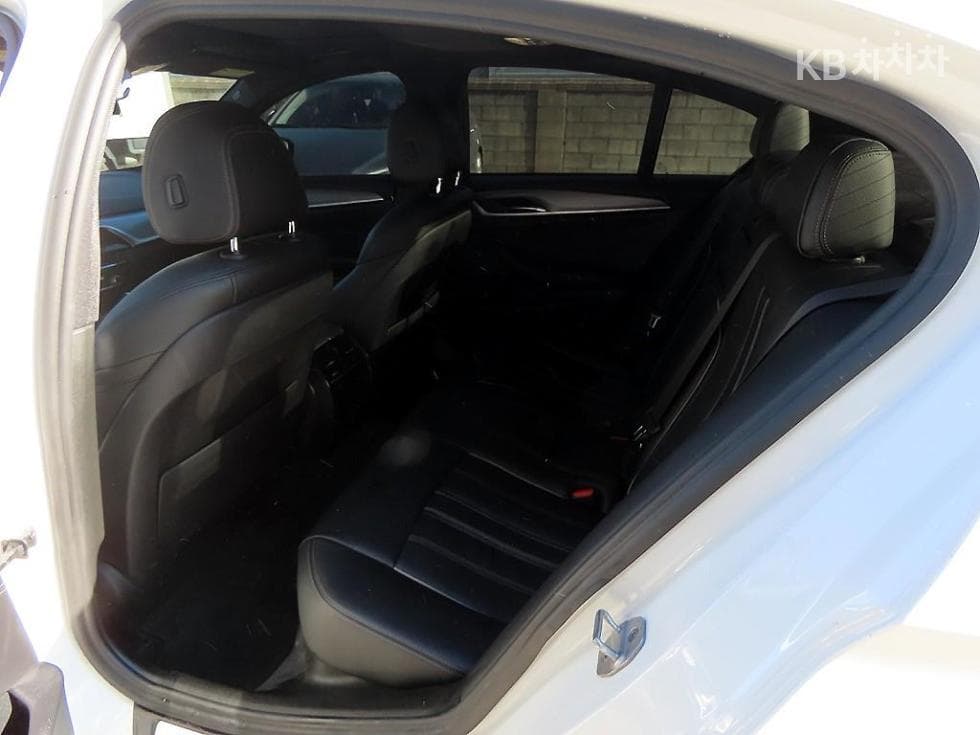 BMW 올New5 Series (G30)520d M Sport Plus - 6