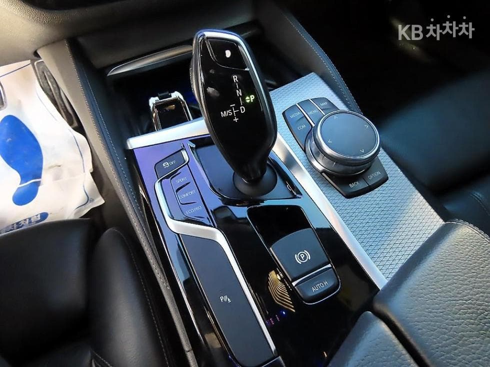 BMW 올New5 Series (G30)520d M Sport Plus - 11