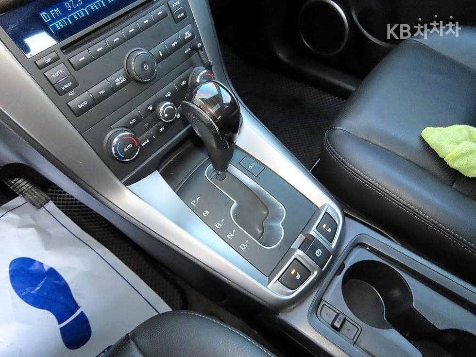 GM Korea Chevrolet Captiva4WD LTZ 5-seater - 10