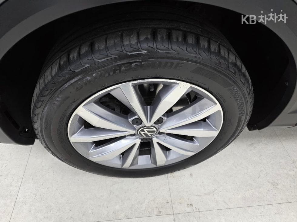 Volkswagen T-Roc2.0 Турбо Дизел Инжекция Premium - 20