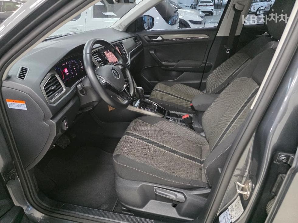 Volkswagen T-Roc2.0 Турбо Дизел Инжекция Premium - 8