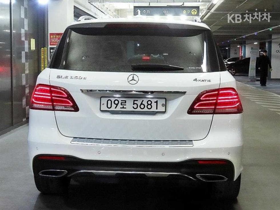 Mercedes-Benz GLE(W166)350 d 4Matic Premium - 5