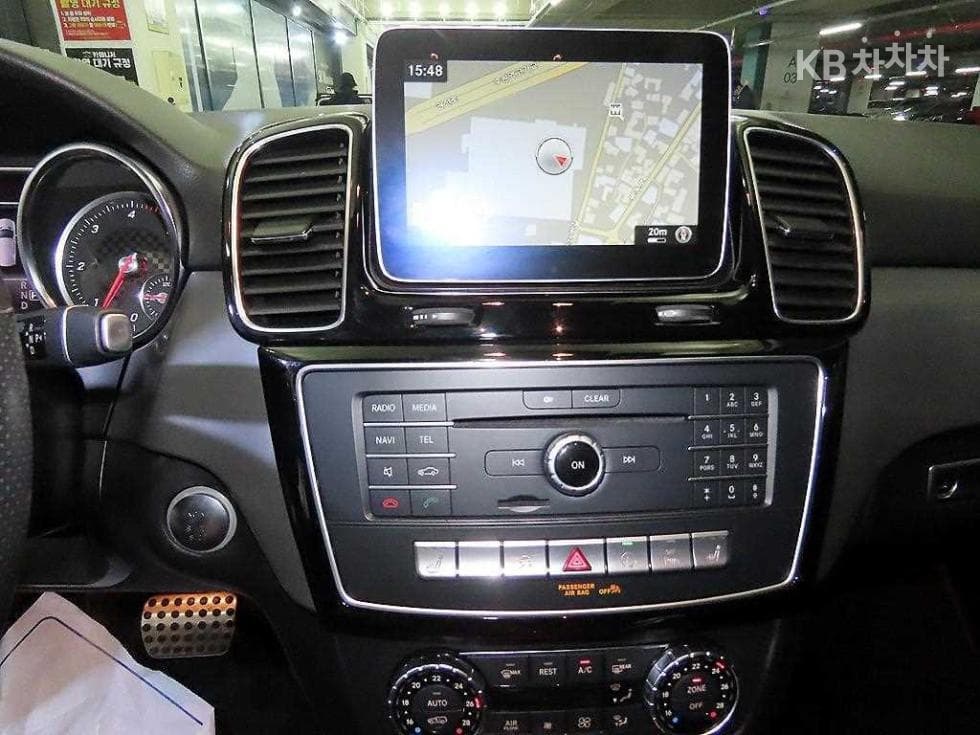 Mercedes-Benz GLE(W166)350 d 4Matic Premium - 11