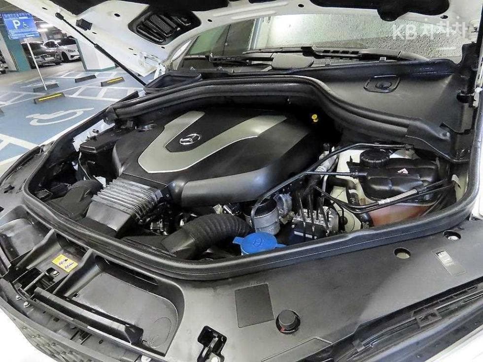 Mercedes-Benz GLE(W166)350 d 4Matic Premium - 19