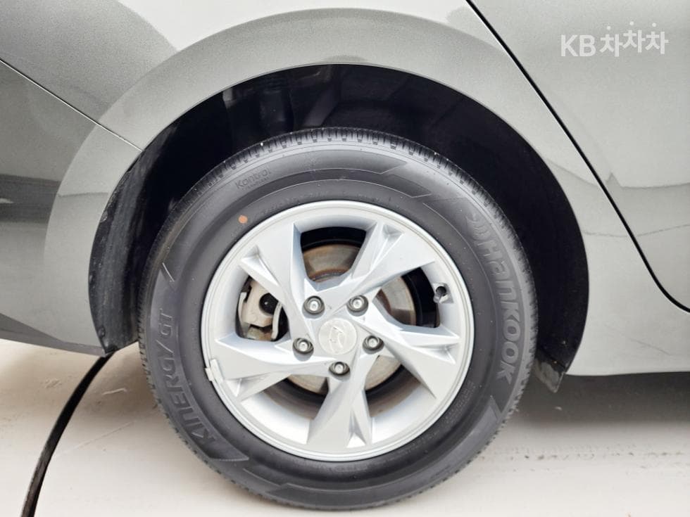 Hyundai All New Avante (Elantra)(CN7)1.6 Gasoline Modern - 10
