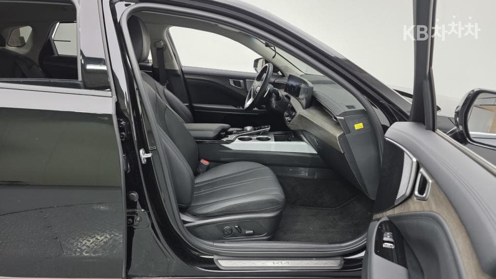 Kia K82.5L gasoline Noblesse - 13