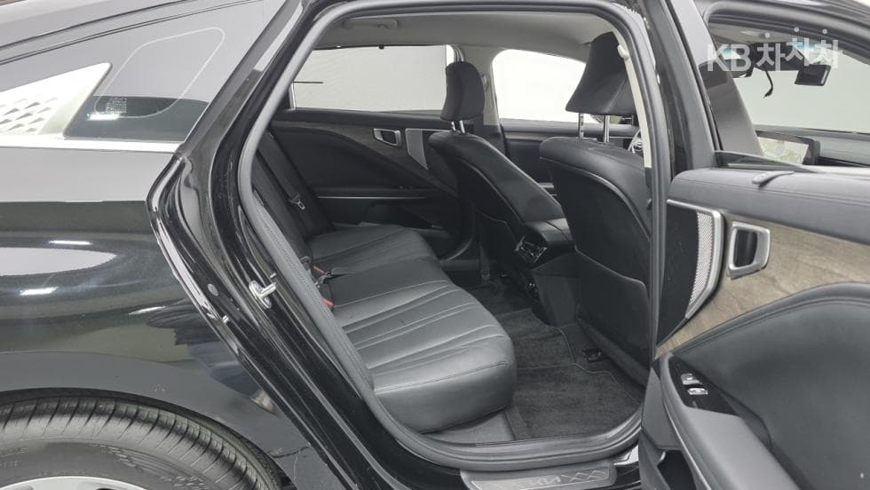 Kia K82.5L gasoline Noblesse - 14