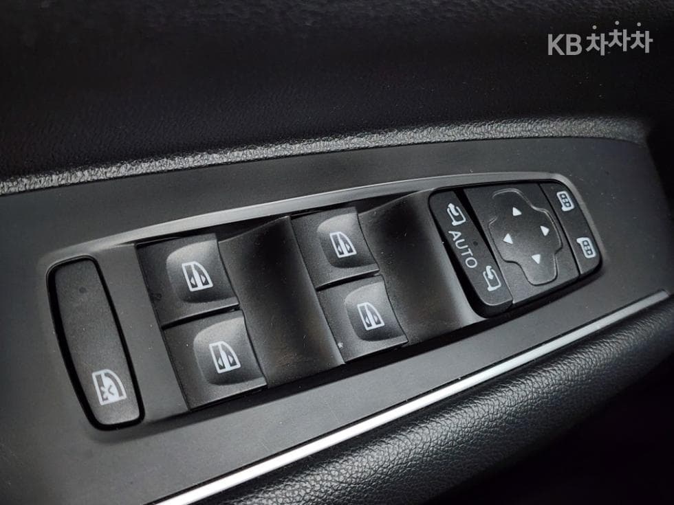 Renault Korea New QM62.0 LPe 2WD LE Signature - 13