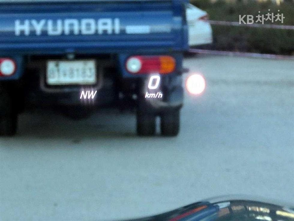 Mercedes-Benz E-Class (W213)E220d COUPE - 10