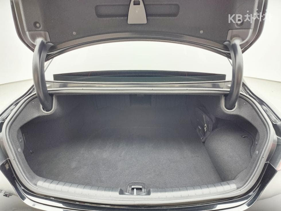 Хюндай The New (фейслифт) Grandeur (Azera) Хибрид2.4 Premium - 6