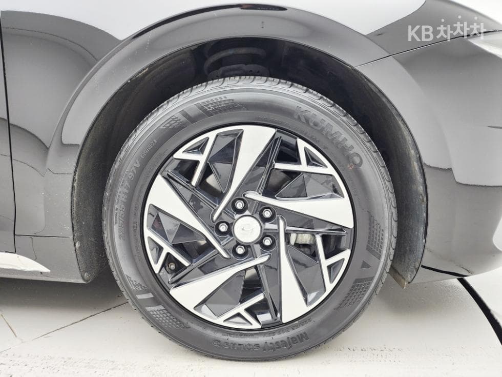 Хюндай The New (фейслифт) Grandeur (Azera) Хибрид2.4 Premium - 10