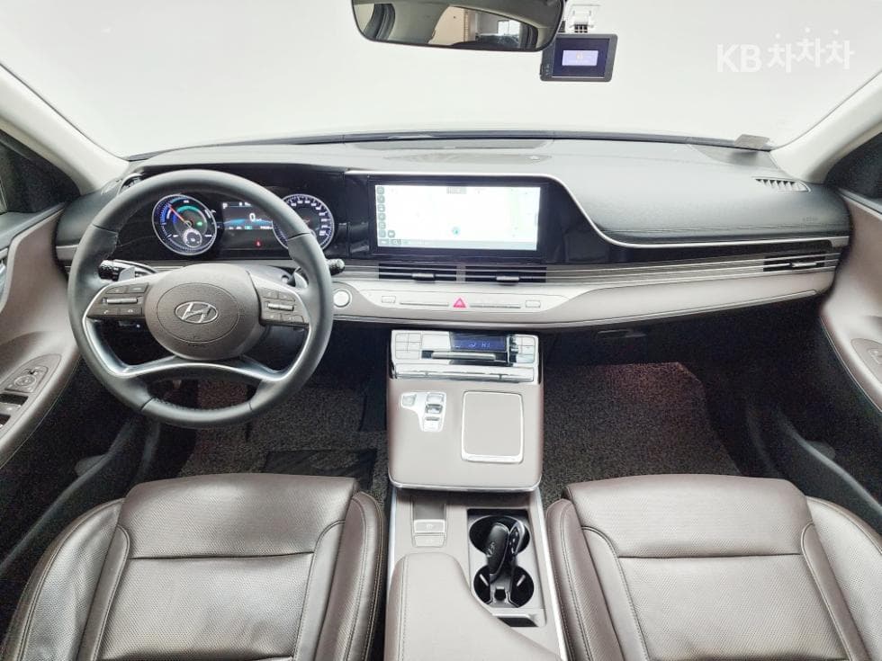 Хюндай The New (фейслифт) Grandeur (Azera) Хибрид2.4 Premium - 14