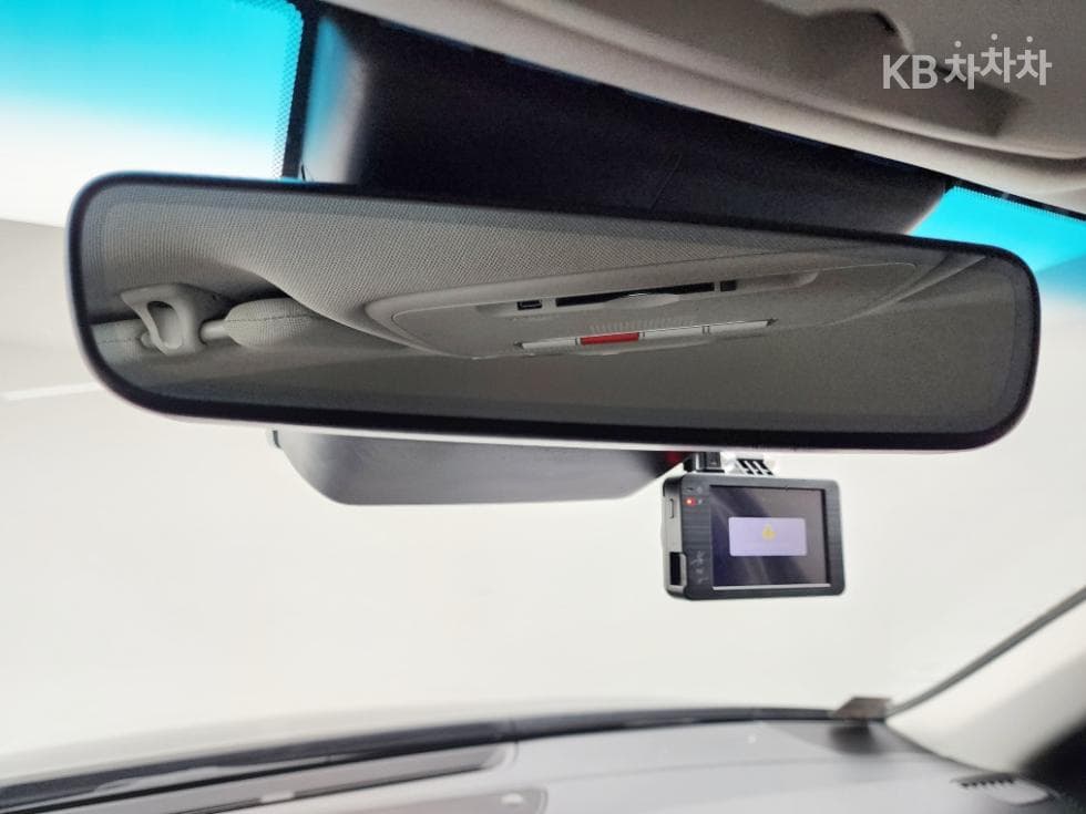 Хюндай The New (фейслифт) Grandeur (Azera) Хибрид2.4 Premium - 19