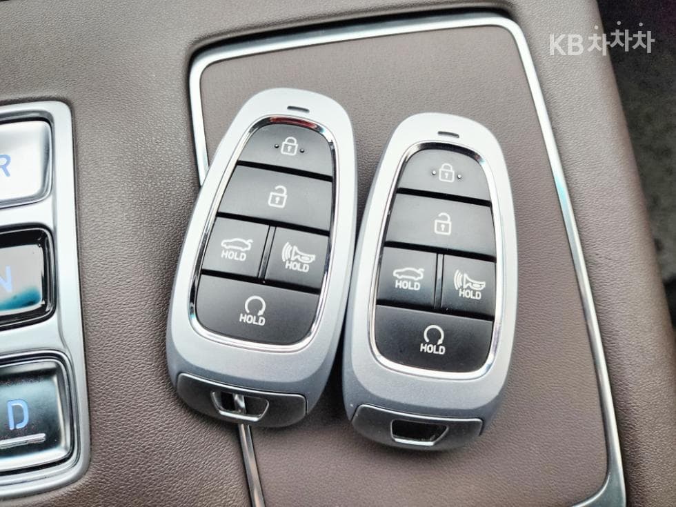 Хюндай The New (фейслифт) Grandeur (Azera) Хибрид2.4 Premium - 27