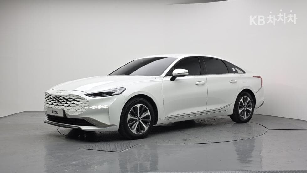 Kia K8 Hybrid 1.6 Turbo Noblesse - Image 1