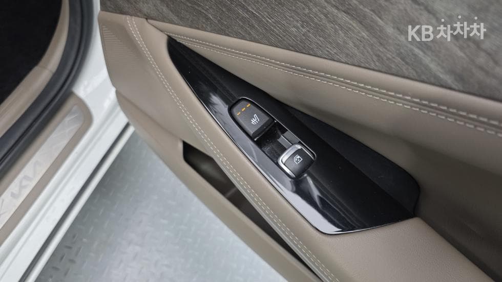 Kia K8 Hybrid1.6 Turbo Noblesse - 9