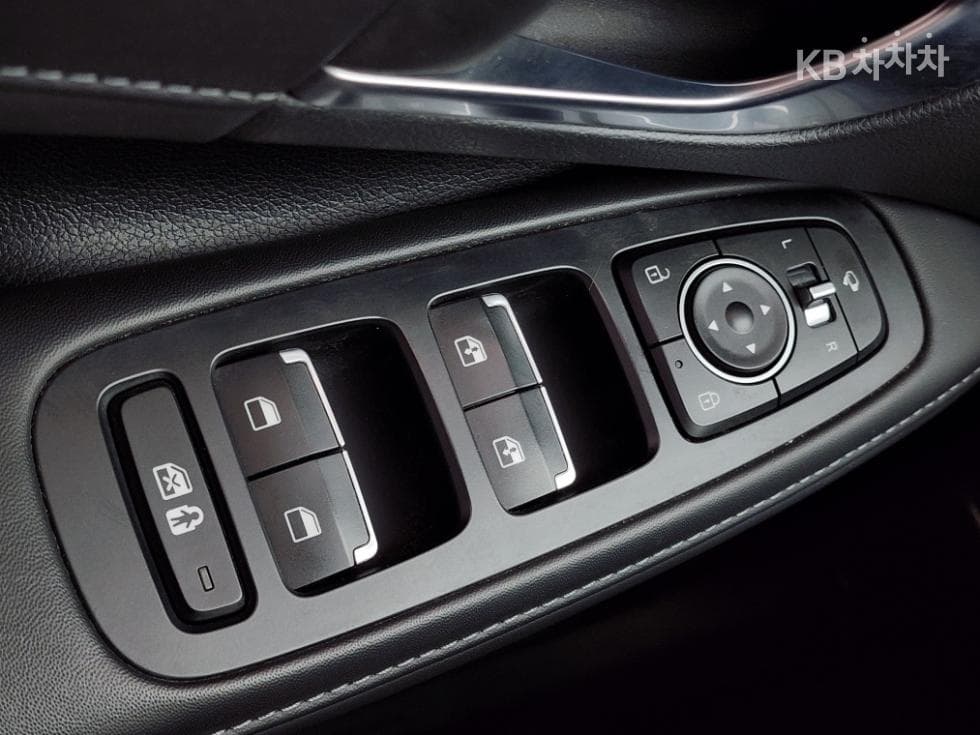 Hyundai Sonata (DN8)2.0 Premium Plus - 16