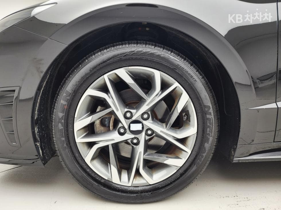 Hyundai Sonata (DN8)2.0 Premium Plus - 23