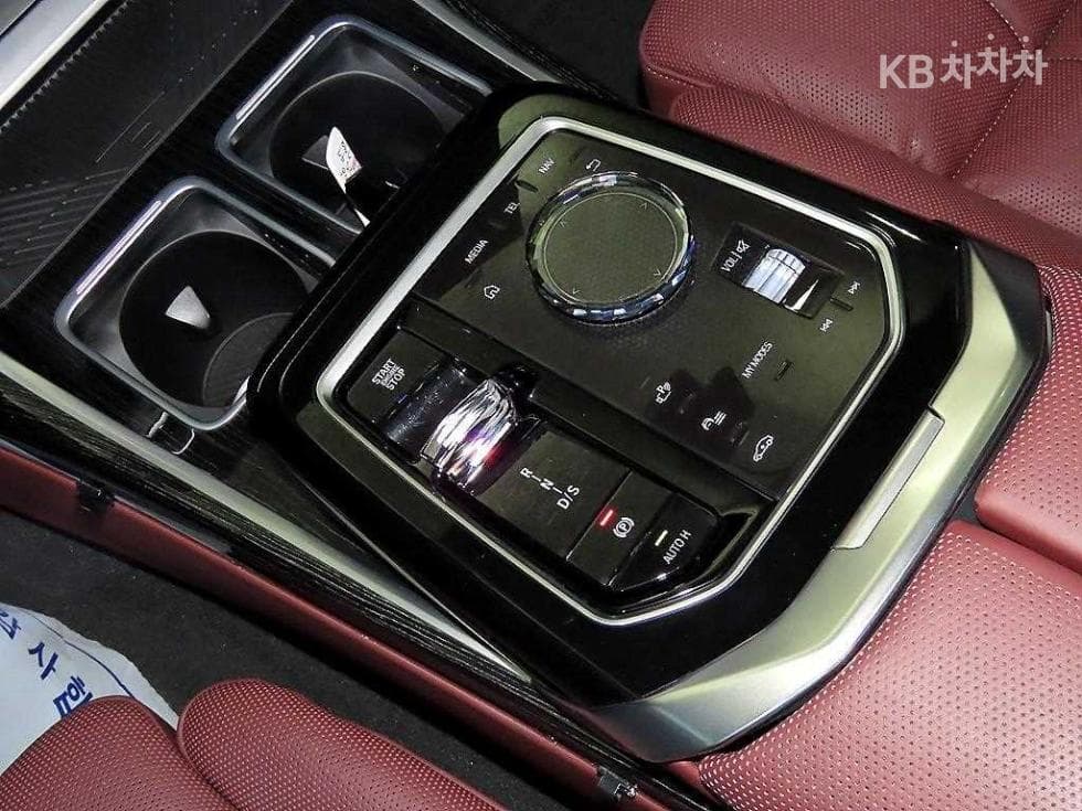 BMW 7시리즈(G70)740d xDrive M Sport - 12