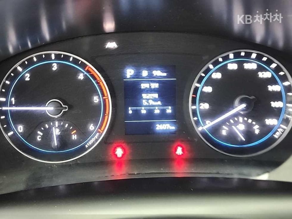 Hyundai Porter 2Extra Long Double Cab LPG Style - 5