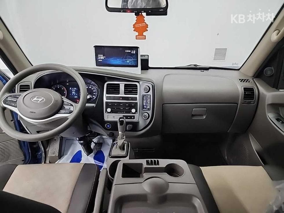 Hyundai Porter 2Extra Long Double Cab LPG Style - 6