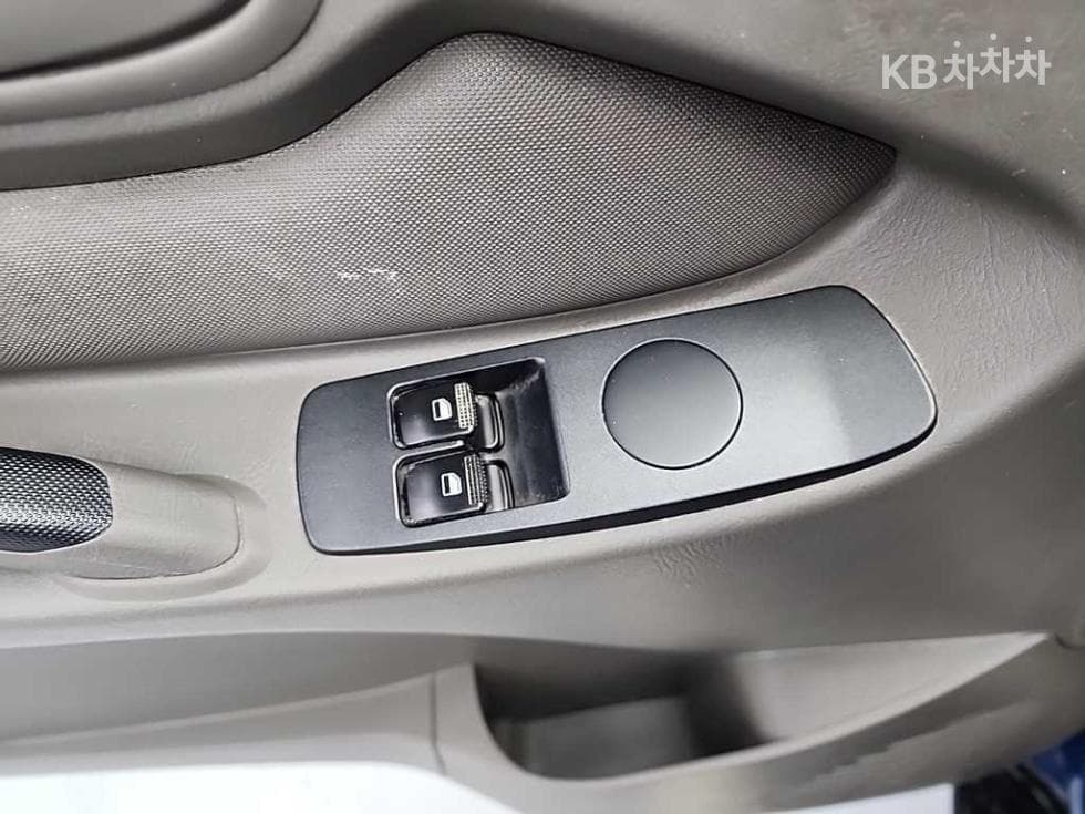 Hyundai Porter 2Extra Long Double Cab LPG Style - 14