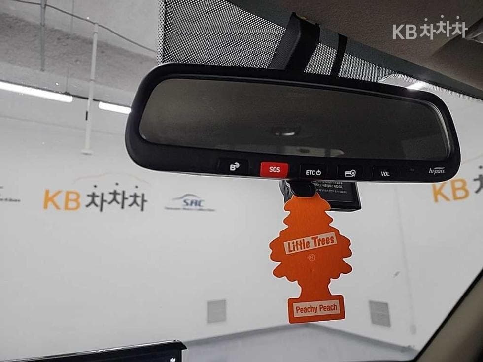 Hyundai Porter 2Extra Long Double Cab LPG Style - 16