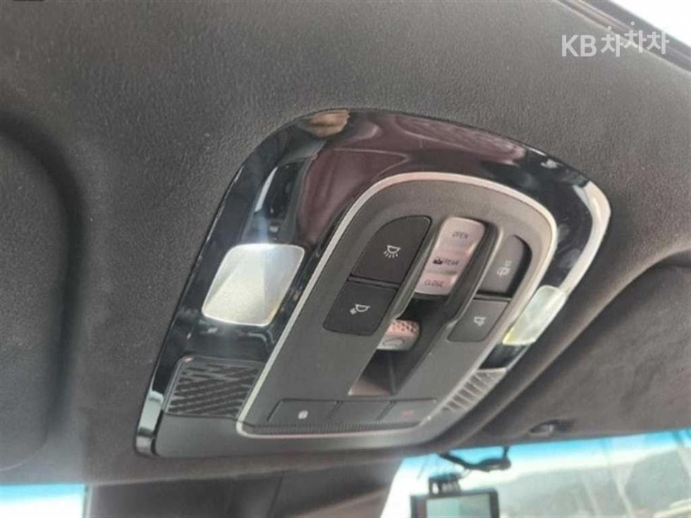 Hyundai Palisade3.8 Gasoline 7-seater (Limousine) AWD Prestige - 12