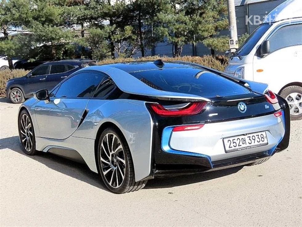 BMW i81.5 Купе Хибрид - 3