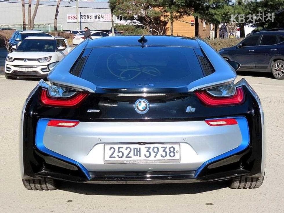 BMW i81.5 Купе Хибрид - 4