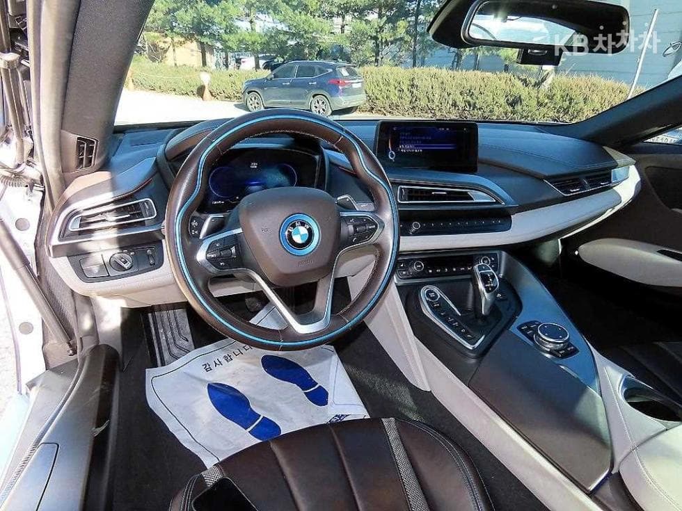 BMW i81.5 Купе Хибрид - 7