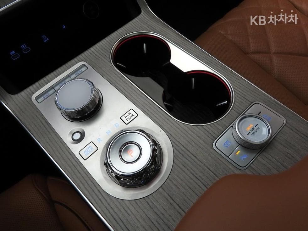 Дженезис GV802.5 Турбо Бензин AWD - 9