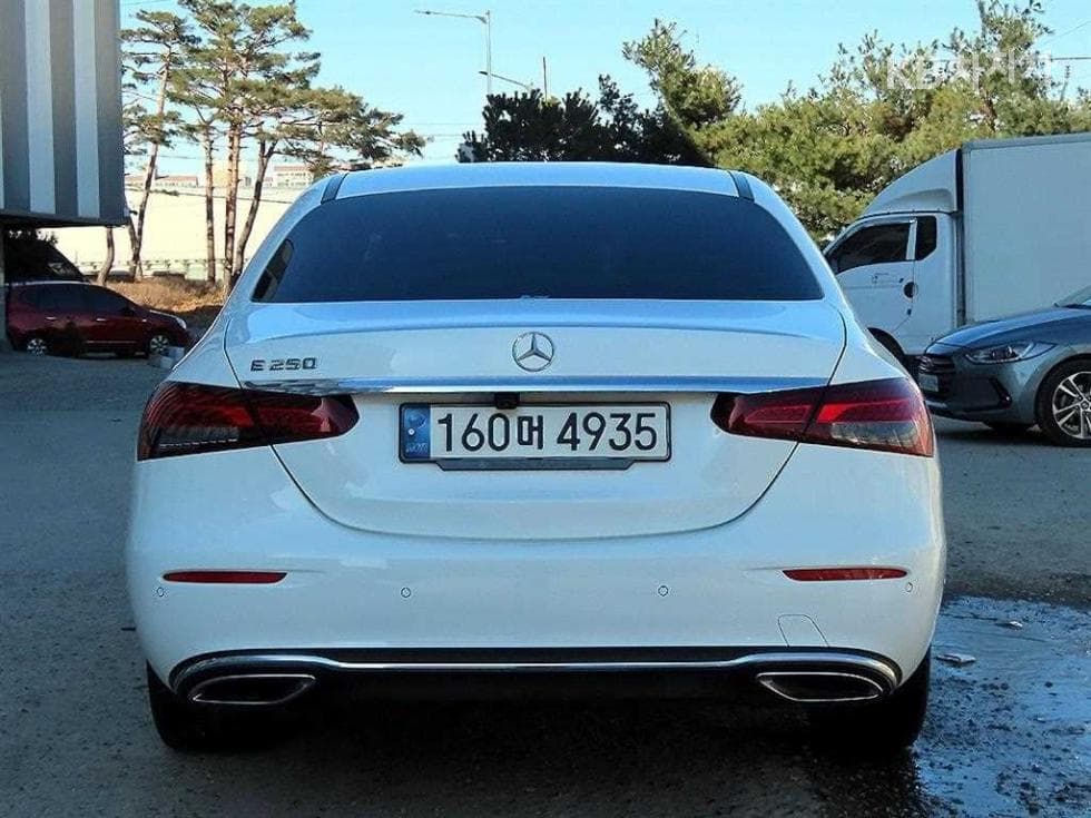 Mercedes-Benz E-Class (W213)E250 Exclusive - 4