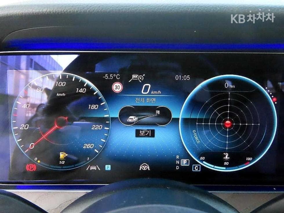 Mercedes-Benz E-Class (W213)E250 Exclusive - 9